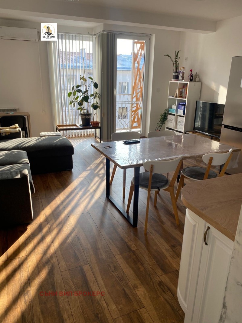 Дава под наем 3-СТАЕН, гр. Плевен, Широк център, снимка 2 - Апартаменти - 53458378