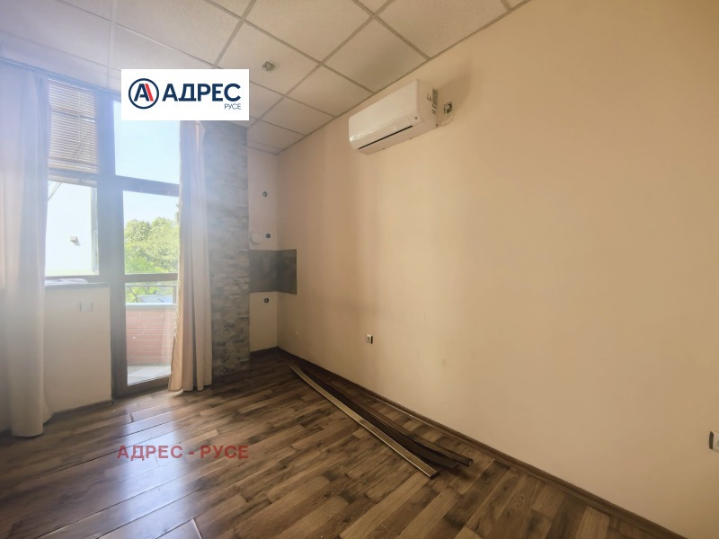 En renta  Oficina Ruse , Druzhba 3 , 43 metros cuadrados | 53282412 - imagen [5]