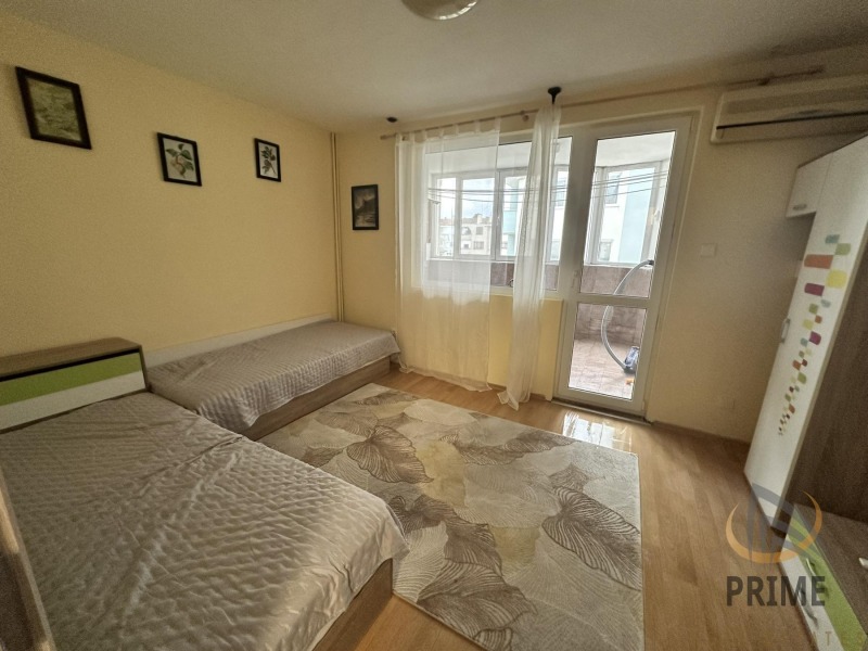 Дава под наем 3-СТАЕН, гр. Бургас, Възраждане, снимка 5 - Апартаменти - 53411292