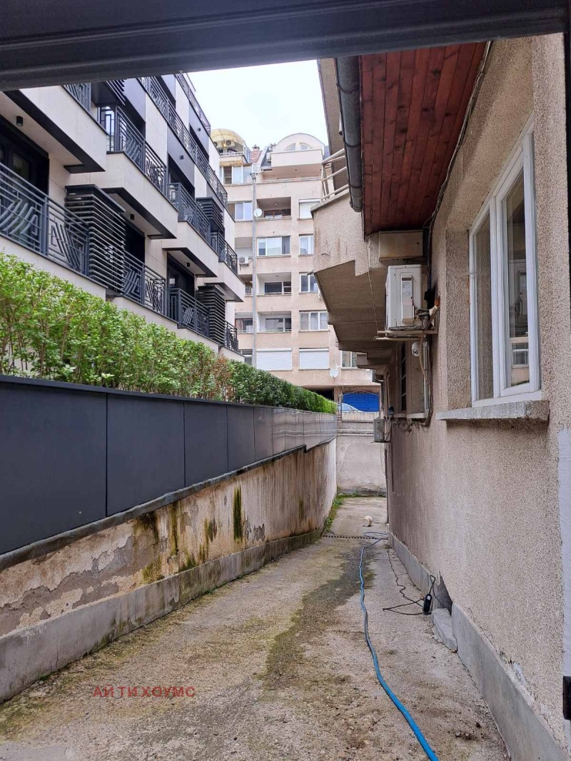 Til leje  Garage Sofia , Meditsinska akademiya , 30 kvm | 43841945