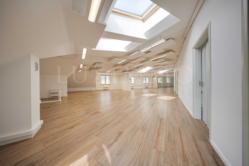 Дава под Наем ОФИС в град София, Докторски паметник - 443 кв.м / 6 653 € » 13 012.14 лв., ЛУКСИММО