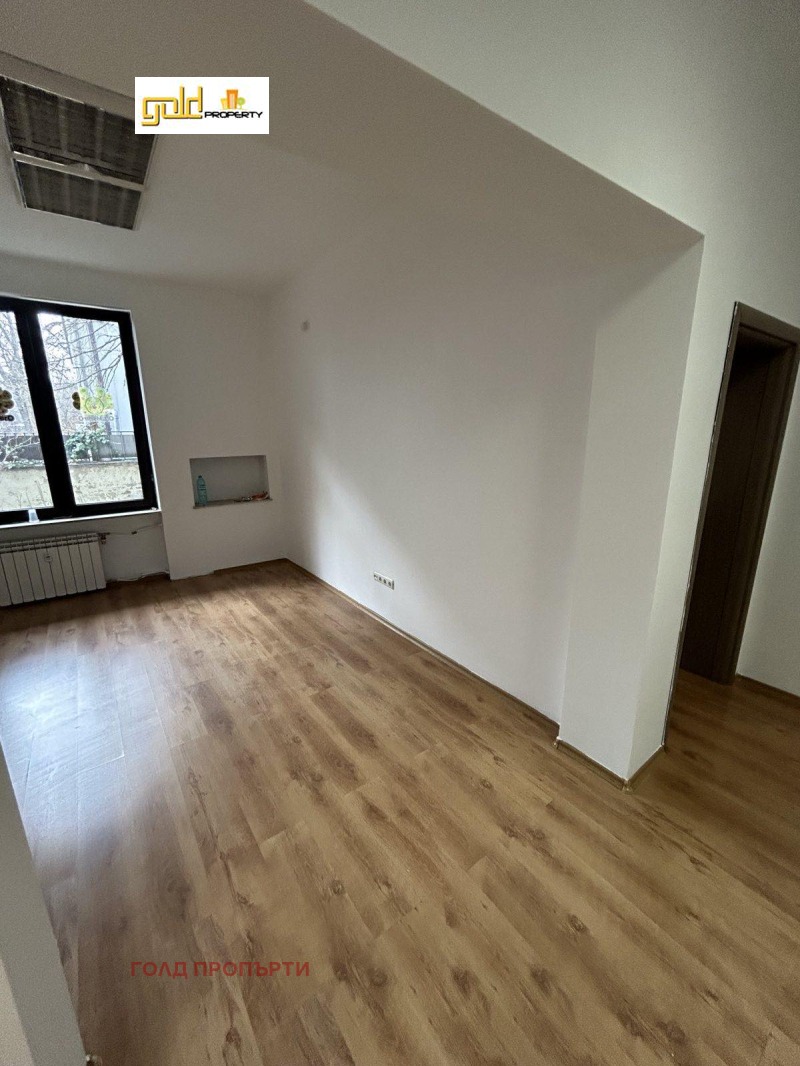 Zu vermieten  Büro Sofia , Doktorski pametnik , 124 qm | 96769825 - Bild [2]