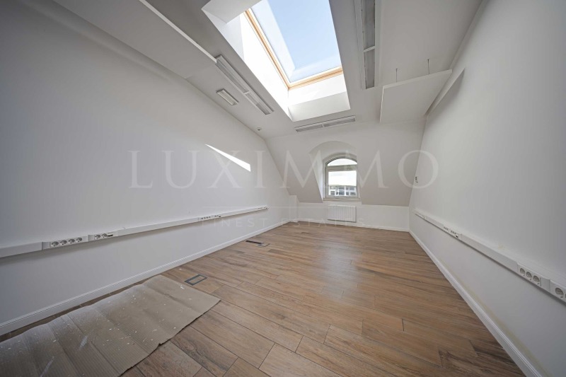 Zu vermieten  Büro Sofia , Doktorski pametnik , 443 qm | 12385322 - Bild [10]