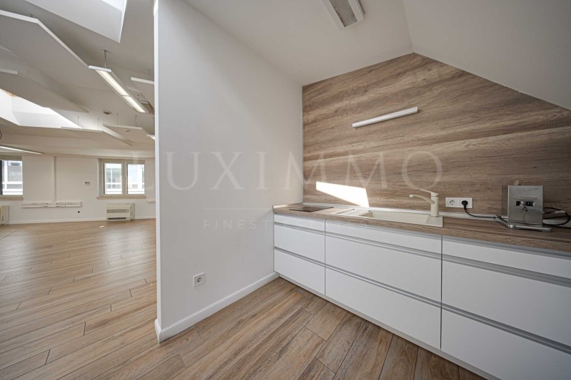 Zu vermieten  Büro Sofia , Doktorski pametnik , 443 qm | 12385322 - Bild [11]