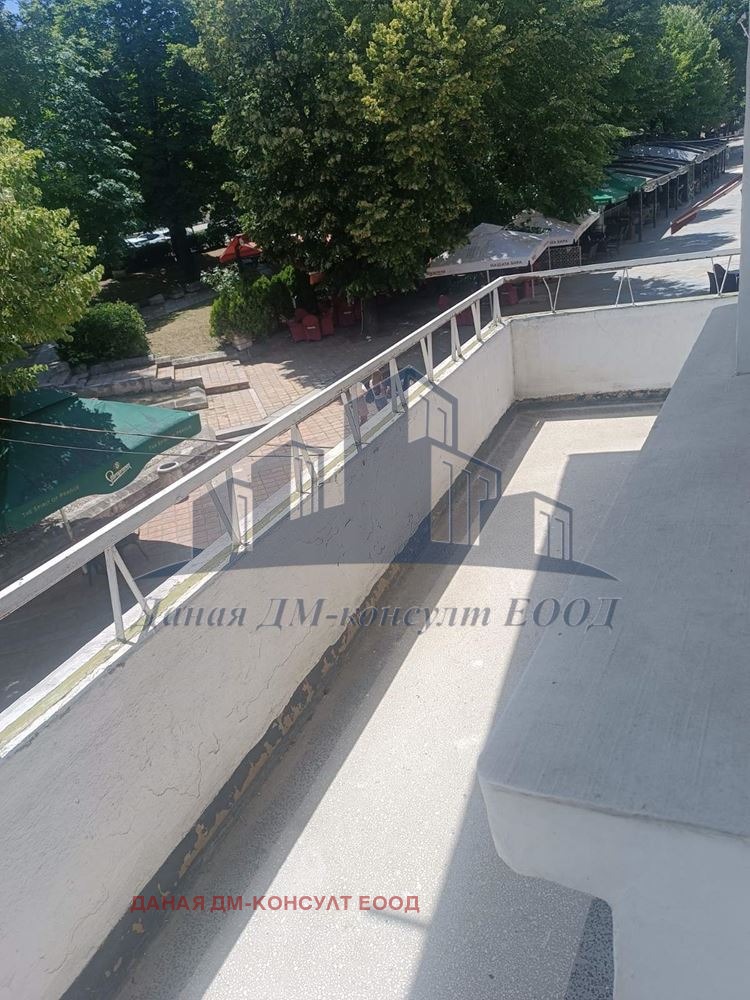 Дава под нем  3-стаен, град Шумен, Център •  800 лв. • ID 82008740 — holmes.bg - [1] 