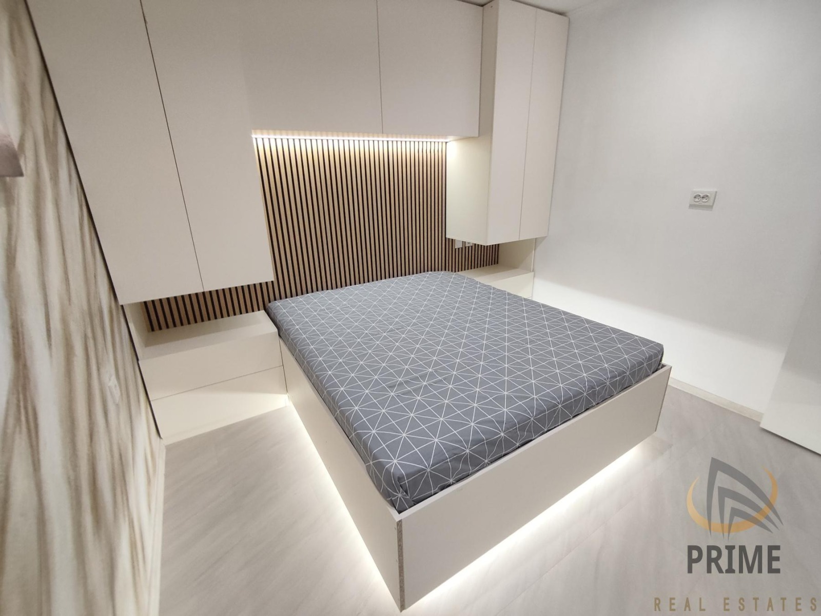 Дава под наем 3-СТАЕН, гр. Бургас, Лазур, снимка 14 - Апартаменти - 54117192