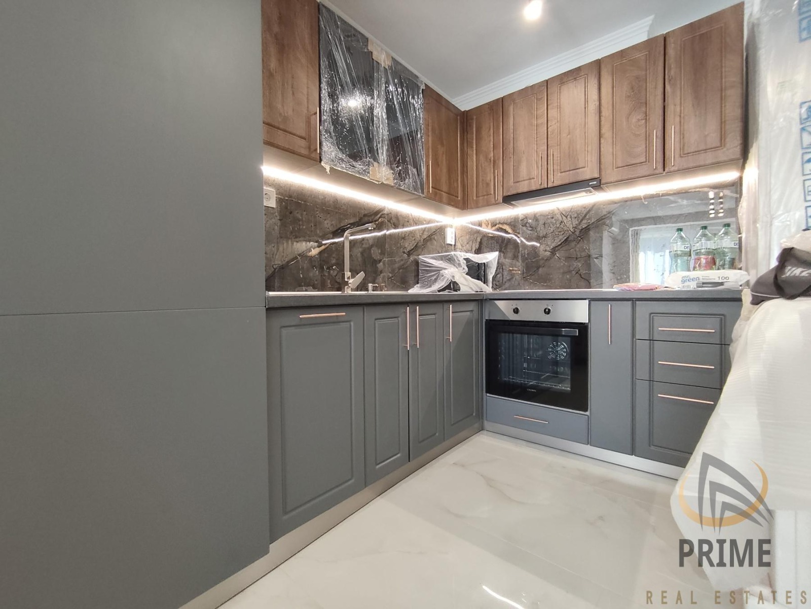 Дава под наем 3-СТАЕН, гр. Бургас, Лазур, снимка 2 - Апартаменти - 54117192