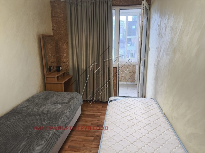 Дава под наем 3-СТАЕН, гр. Бургас, Лазур, снимка 13 - Апартаменти - 52543669