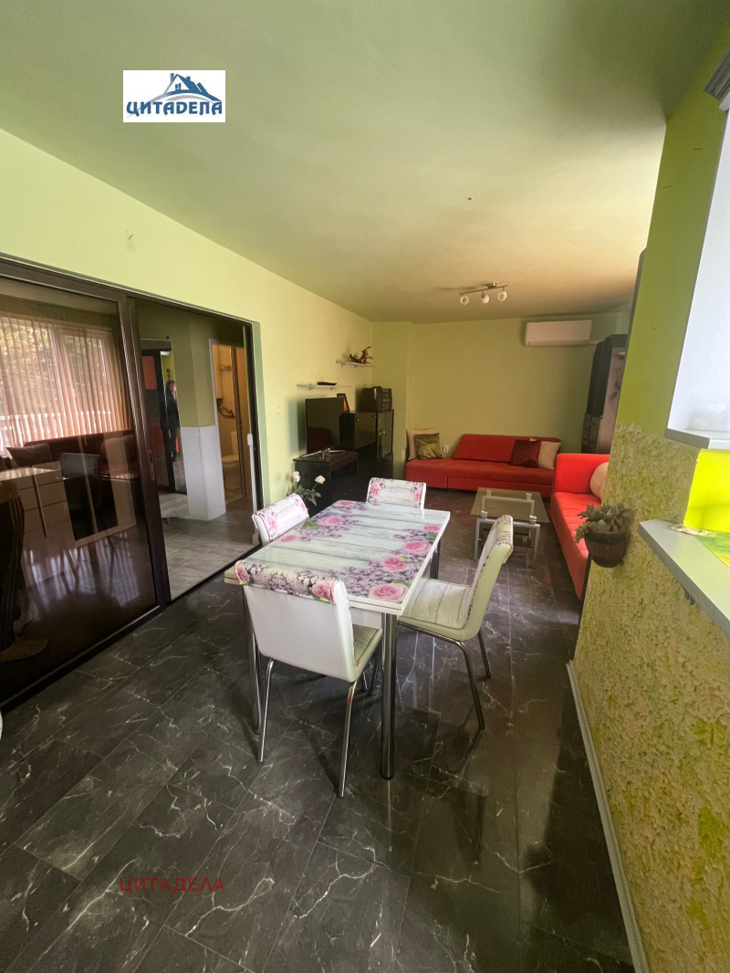 Дава под Наем 3-СТАЕН в град Стара Загора, Опълченски - 94 кв.м / 490 € » 958.36 лв., ЦИТАДЕЛА