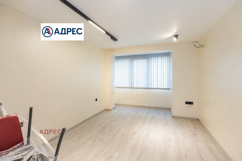 Дава под наем  Офис град Варна , Операта , 100 кв.м | 82480457 - изображение [12]