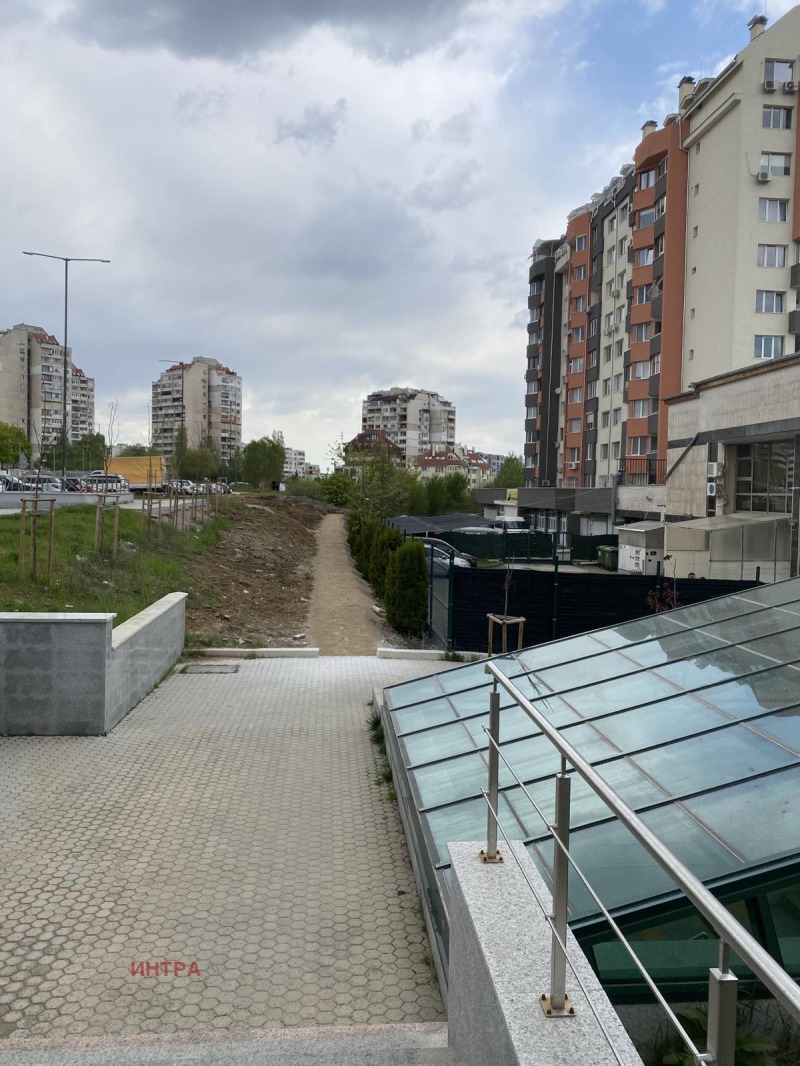 Дава под Наем ПАРКОМЯСТО в град София, Овча купел 2 - 18 кв.м / 150 € » 293.37 лв., ИНТРА