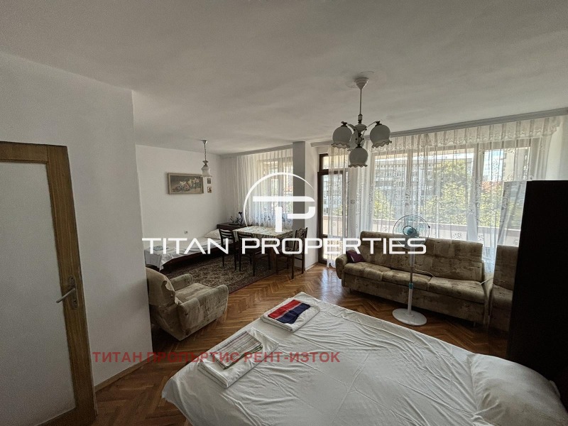 Дава под наем  3-стаен град Бургас , Братя Миладинови , 100 кв.м | 77109216