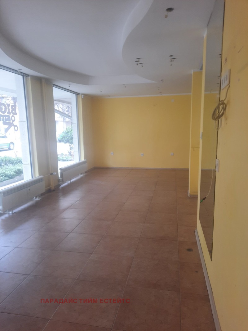 Дава под Наем ОФИС в град София, Лозенец - 40 кв.м / 700 € » 1 369.08 лв., ПАРАДАЙС ТИЙМ ЕСТЕЙТС