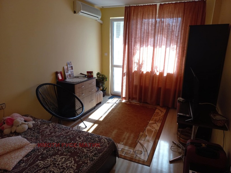 For Rent  Studio Ruse , Vazrazhdane , 45 sq.m | 44757714