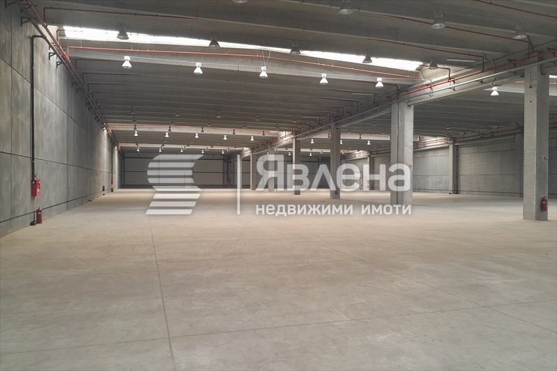 Προς ενοικίαση  Αποθήκευση περιοχή Plovdiv , Ραδηνοβο , 8156 τ.μ | 33544787 - εικόνα [2]