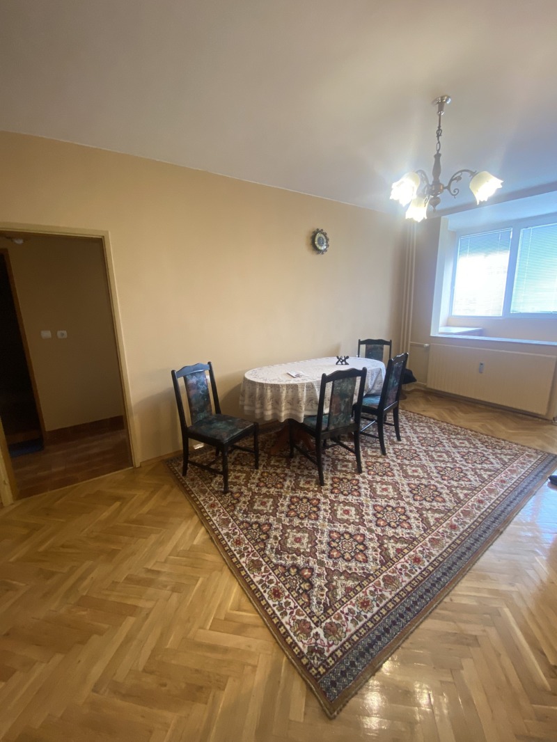 En renta  2 dormitorios Sofia , Lyulin 3 , 88 metros cuadrados | 54303759 - imagen [3]