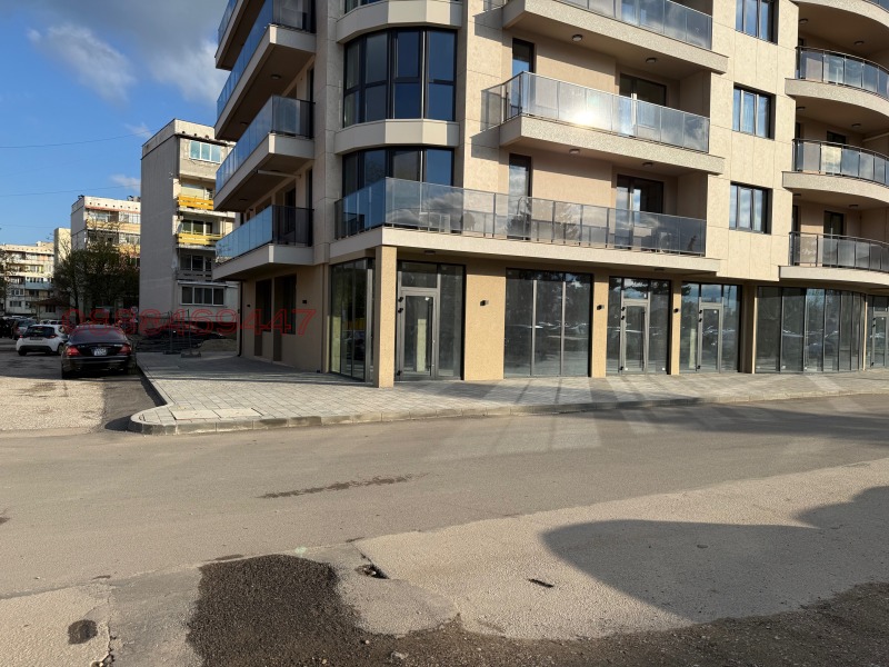 Дава под Наем МАГАЗИН в област София, гр. Елин Пелин - 161 кв.м / 1 500 € » 2 933.75 лв.