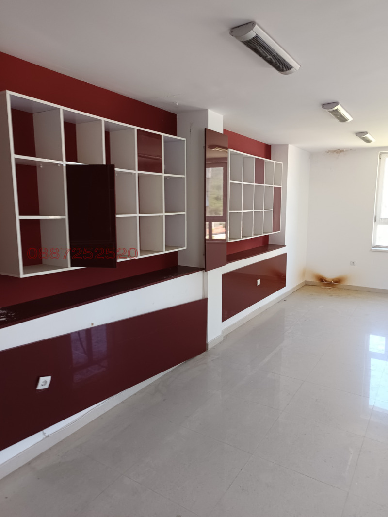 Дава под наем ОФИС, гр. Разлог, област Благоевград