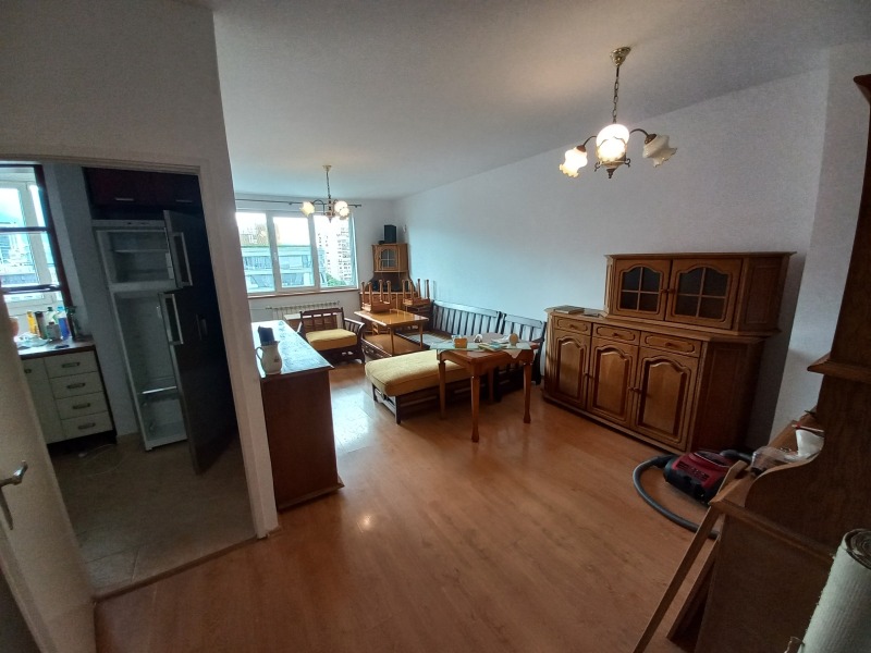Do wynajęcia  1 sypialnia Sofia , Mladost 4 , 67 mkw | 81264226