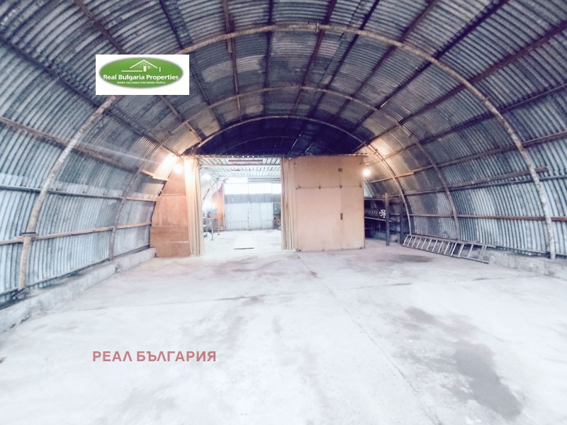 Дава под наем СКЛАД, гр. Русе, Долапите, снимка 11 - Складове - 52344115