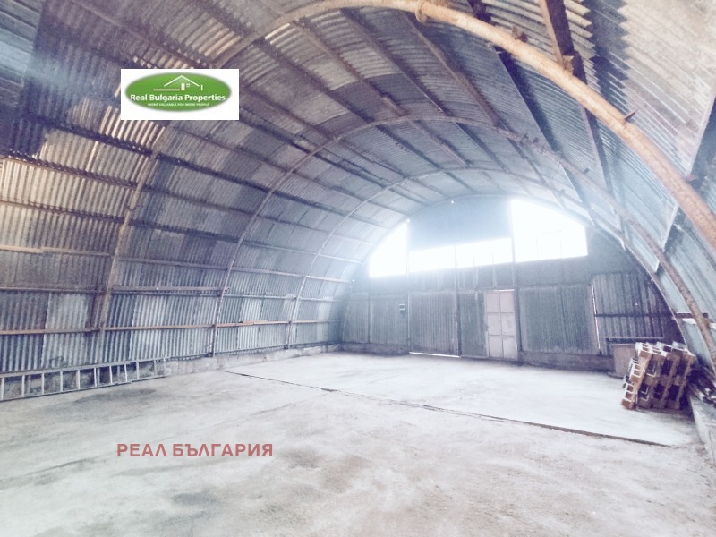 Дава под наем СКЛАД, гр. Русе, Долапите, снимка 3 - Складове - 52344115