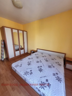 ���� ��� ���� 3-����� | Imot.bg � ����� ������ 8