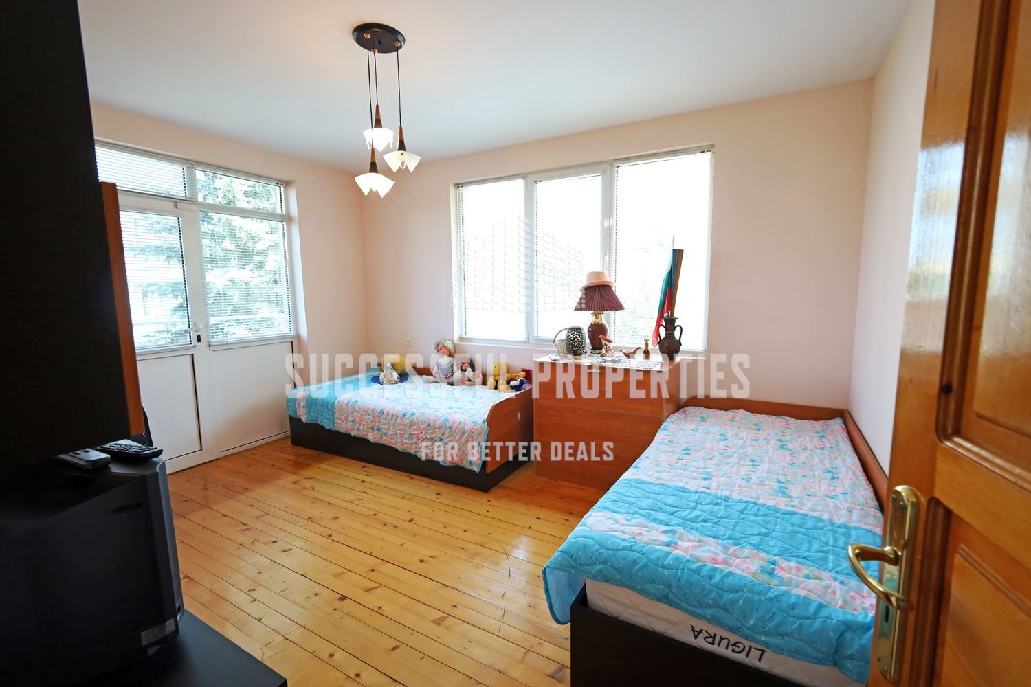 Дава под наем ЕТАЖ ОТ КЪЩА, гр. София, гр. Банкя, снимка 8 - Етаж от къща - 53908761