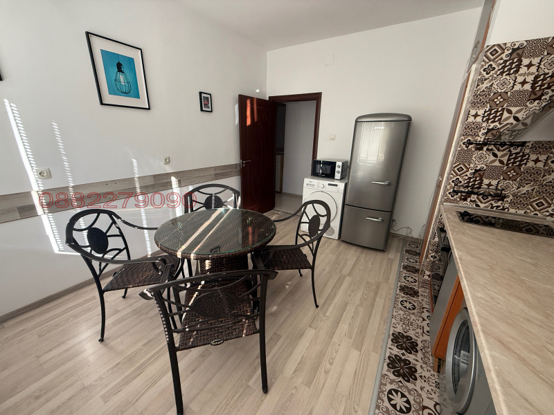 Дава под наем 3-СТАЕН, гр. Пловдив, Център, снимка 7 - Апартаменти - 52797479