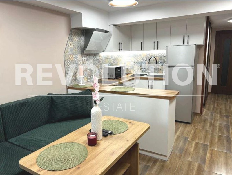 Дава под нем  2-стаен, град Варна, Окръжна болница-Генерали •  500 EUR • ID 96066813 — holmes.bg - [1] 