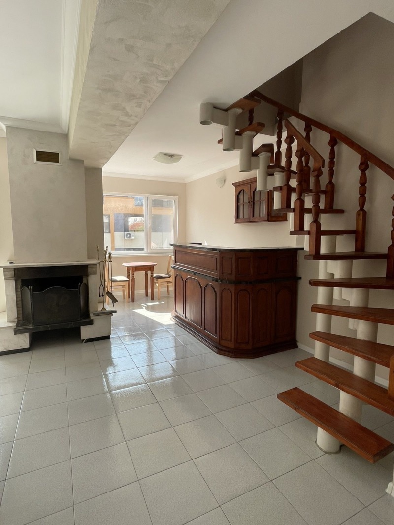 K pronájmu  3+ ložnice Plovdiv , Kjučuk Pariž , 145 m2 | 40787906 - obraz [3]