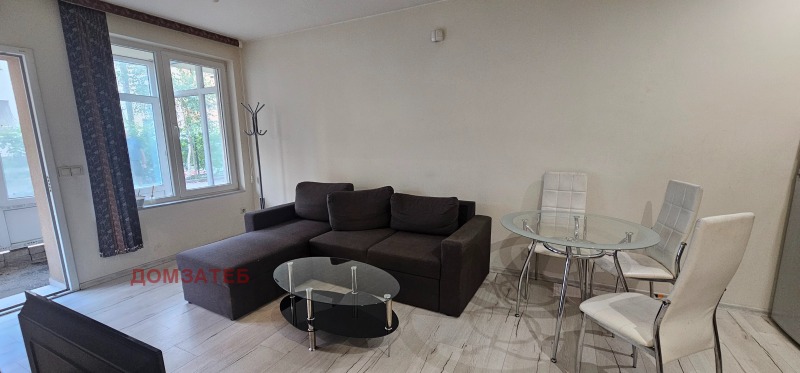 Para alugar  1 quarto Sofia , Darvenica , 60 m² | 10223911