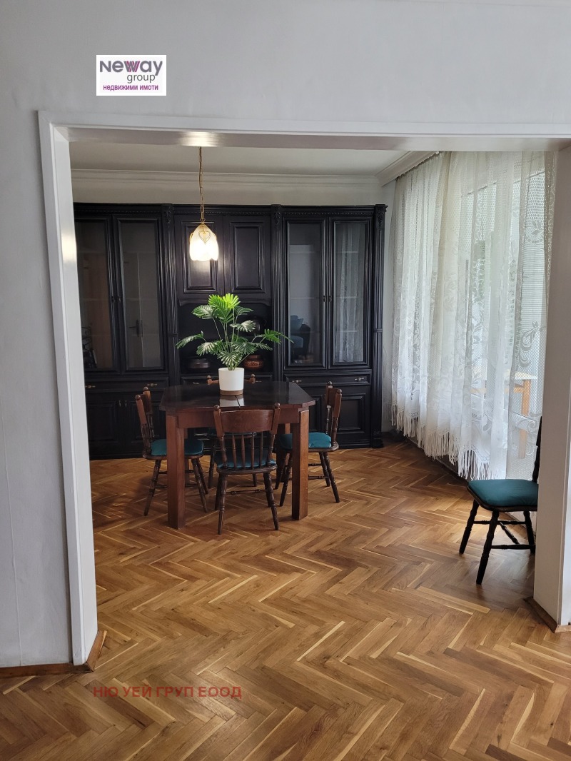 Дава под наем  3-стаен град София , Красно село , 98 кв.м | 62386814 - изображение [4]
