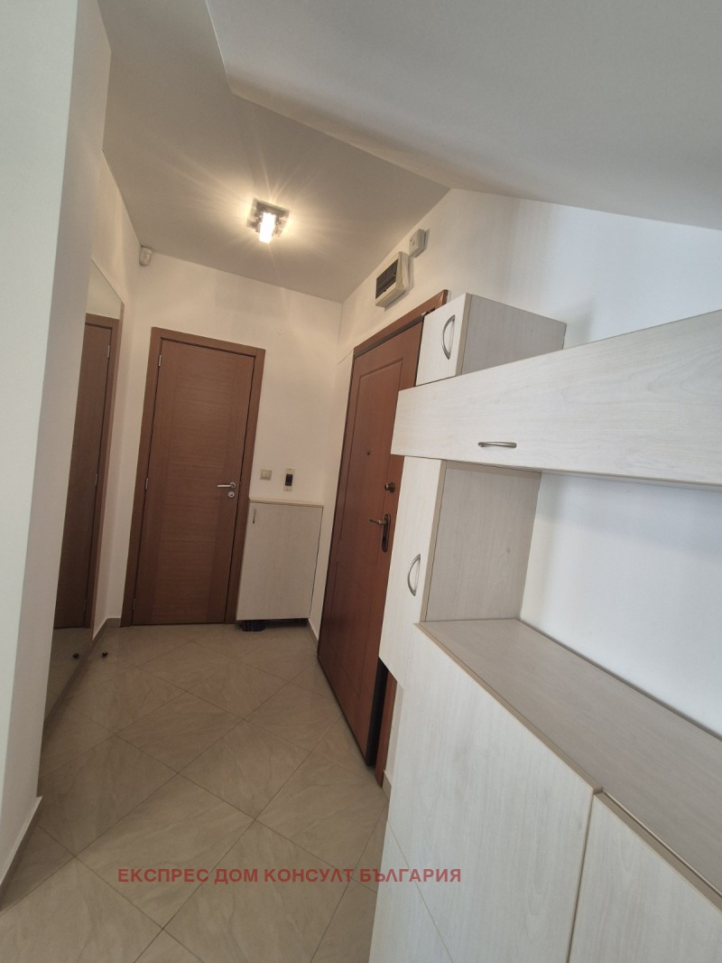 Издаје се  2 спаваће собе Софија , Стрелбиште , 175 м2 | 24752226 - слика [14]