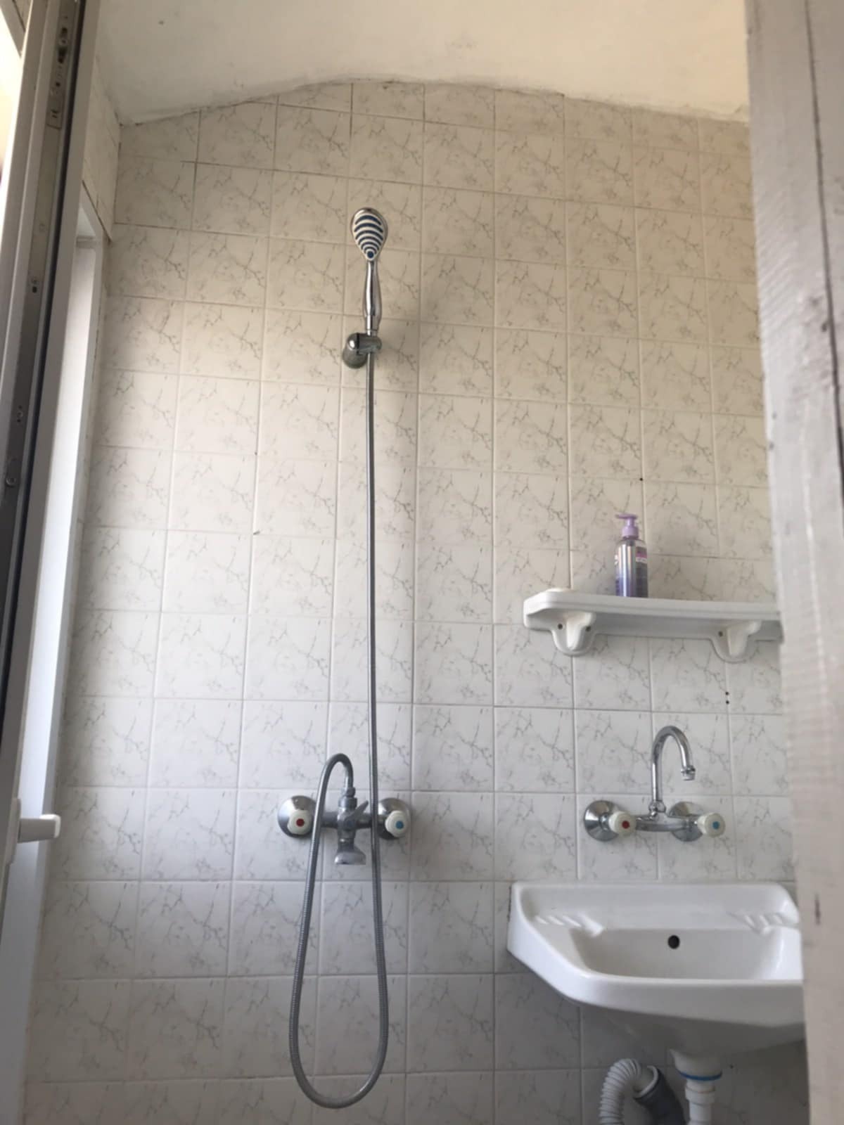 Дава под наем 1-СТАЕН, гр. Плевен, Сторгозия, снимка 6 - Апартаменти - 55031551