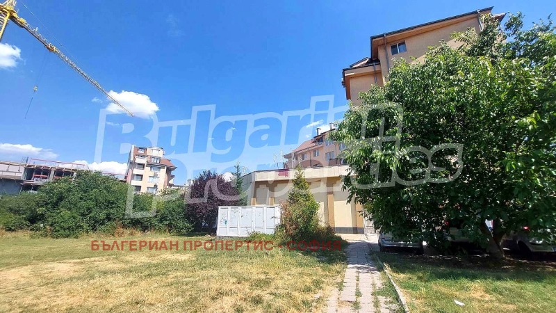 K pronájmu  Prodejna Sofia , Ljulin 8 , 800 m2 | 72294024 - obraz [3]