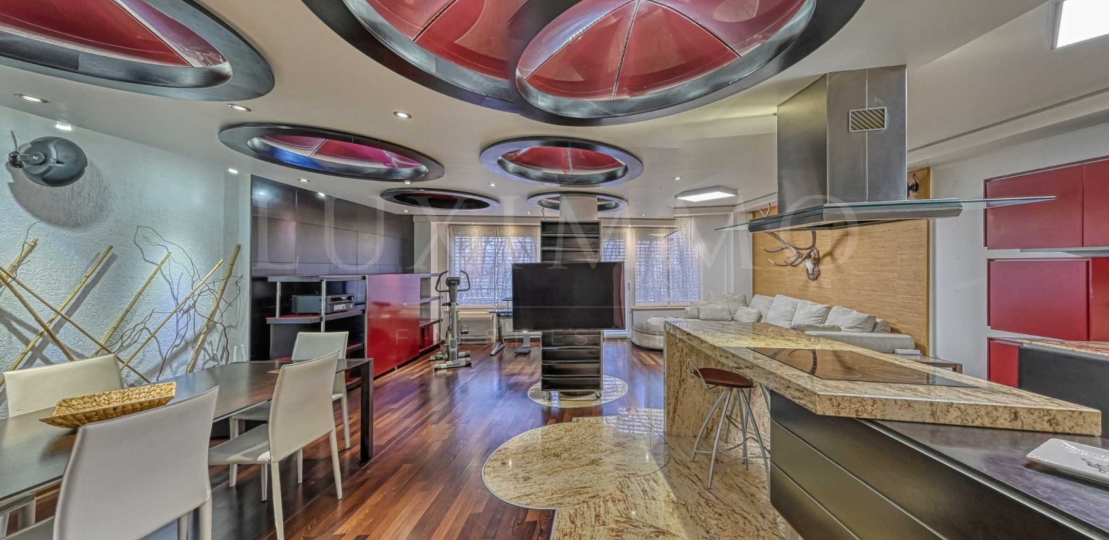 Дава под наем 3-СТАЕН, гр. София, Лозенец, снимка 2 - Апартаменти - 54037877