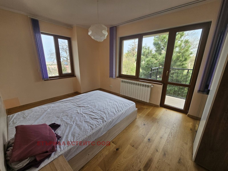 För uthyrning  Hus Golv Sofia , Bojana , 150 kvm | 55876399 - bild [15]