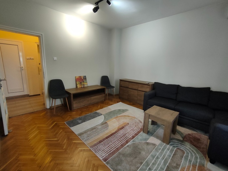 Дава под Наем 3-СТАЕН в град Варна, Център - 76 кв.м / 575 € » 1 124.60 лв., РЕМАКС АКТИВ