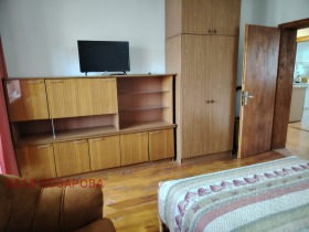 1 quarto Chirok centar, Pleven 8