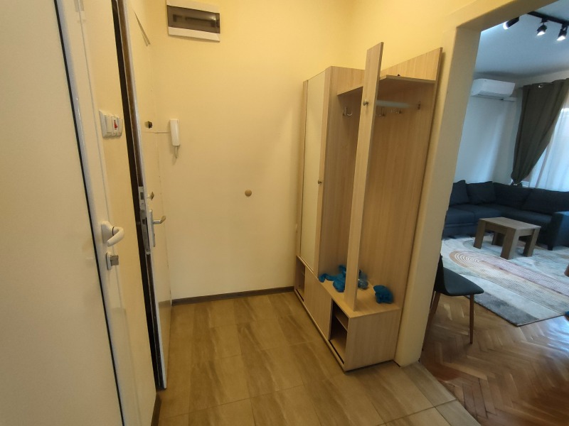 Дава под наем 3-СТАЕН, гр. Варна, Център, снимка 16 - Апартаменти - 52815582