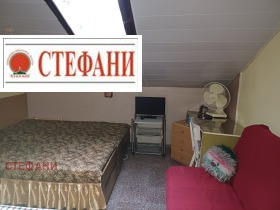 Attic Centar, Ruse 5