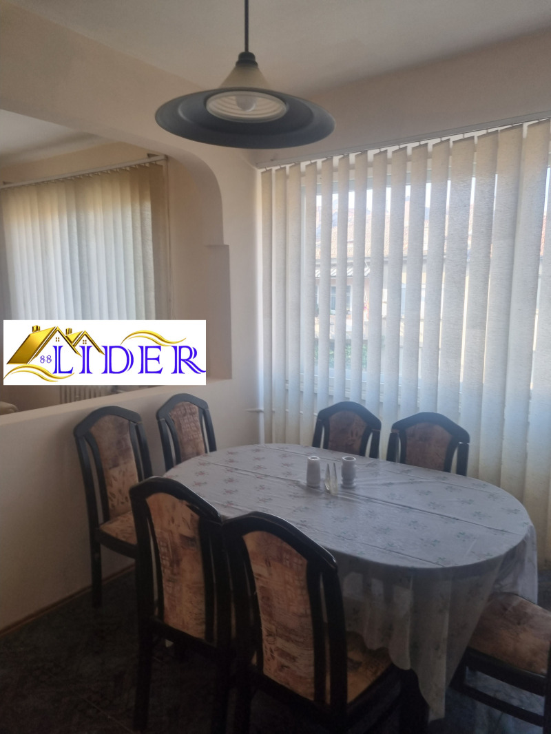 Kiralık  2 yatak odası Pleven , Idealen centar , 120 metrekare | 82644234