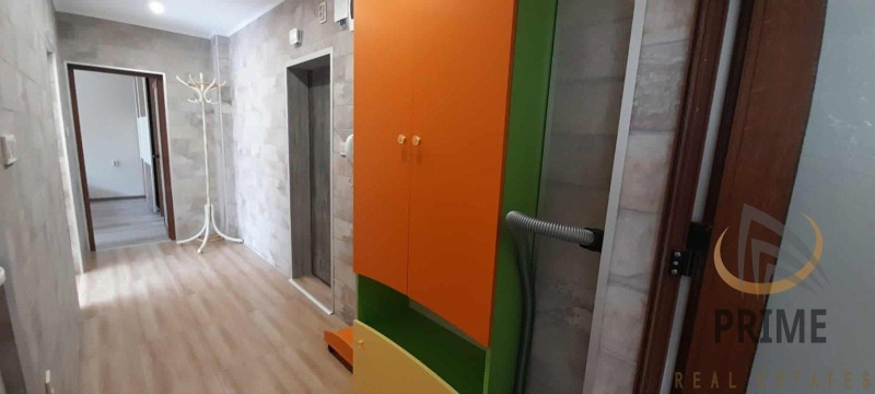 Дава под наем 3-СТАЕН, гр. Бургас, Лазур, снимка 11 - Апартаменти - 52385875