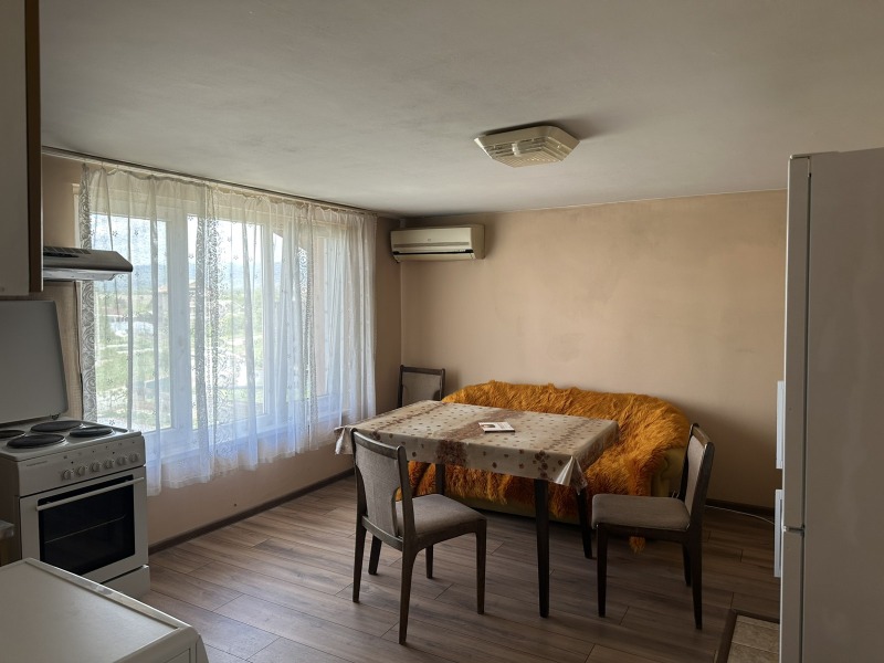 Kiadó  Ház emelete Sofia , Kubratovo , 80 négyzetméter | 43797367