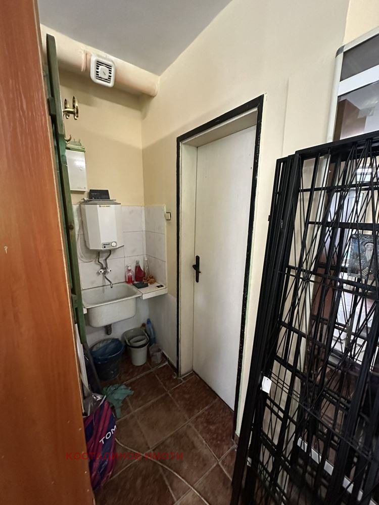 For Rent  Shop Plovdiv , Kamenitsa 1 , 35 sq.m | 44736237 - image [5]