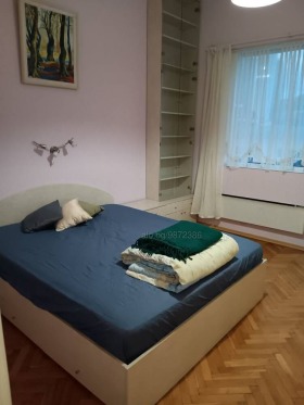 1 quarto Doktorski pametnik, Sofia 2