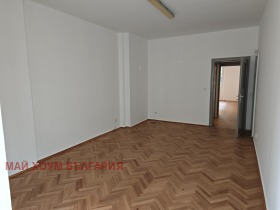 K pronájmu Kancelář
