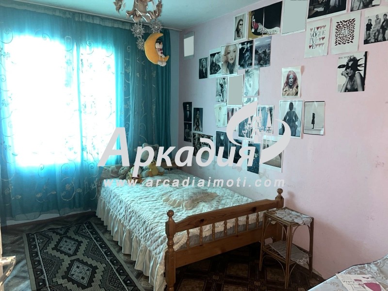 Дава под наем ЕТАЖ ОТ КЪЩА, с. Калековец, област Пловдив, снимка 9 - Етаж от къща - 54837272