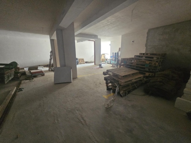 Дава под наем  Магазин град Кърджали , Веселчане , 440 кв.м | 11818331 - изображение [4]