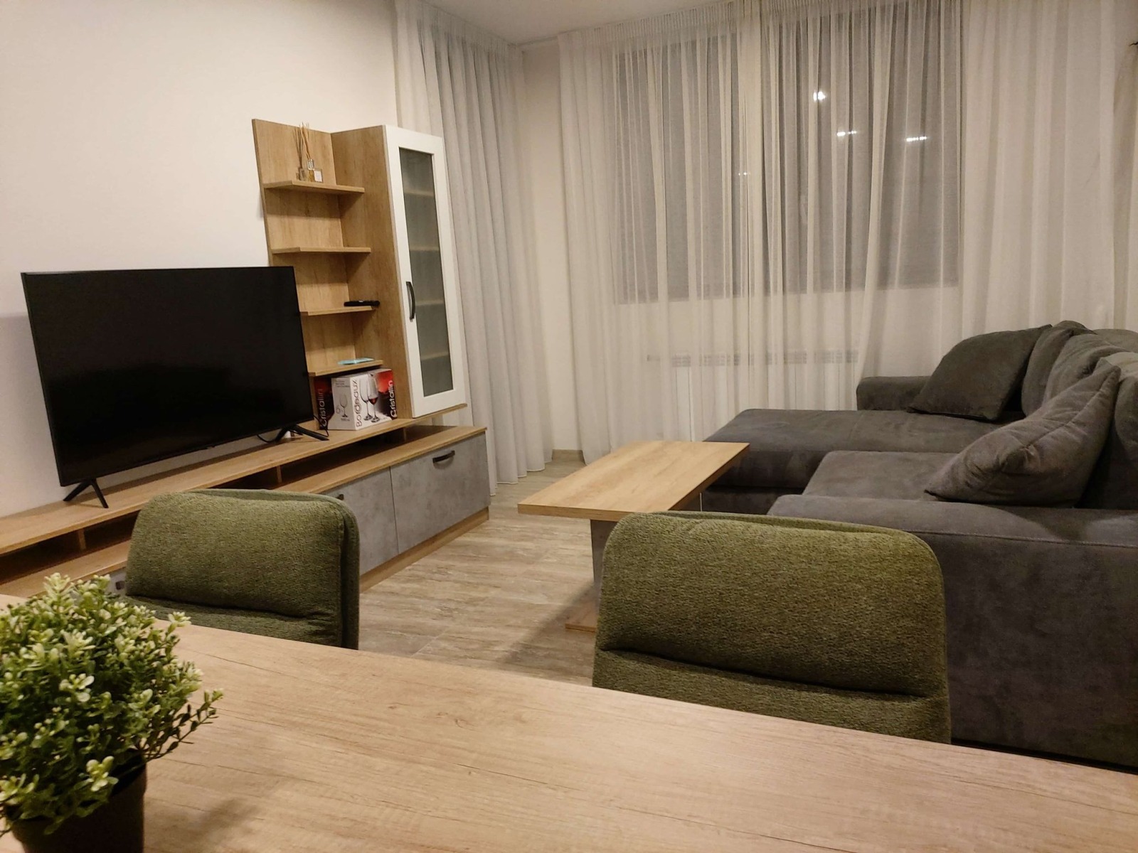 Дава под наем 2-СТАЕН, гр. София, Витоша, снимка 2 - Апартаменти - 54047563